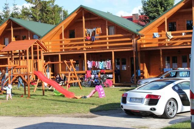 Mlodziezowy Domek Dla Grup Eldorado Mielno Centrum, 200M Od Morza Екстериор снимка
