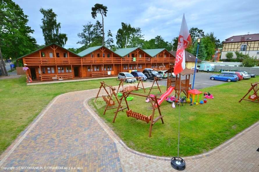Mlodziezowy Domek Dla Grup Eldorado Mielno Centrum, 200M Od Morza Екстериор снимка